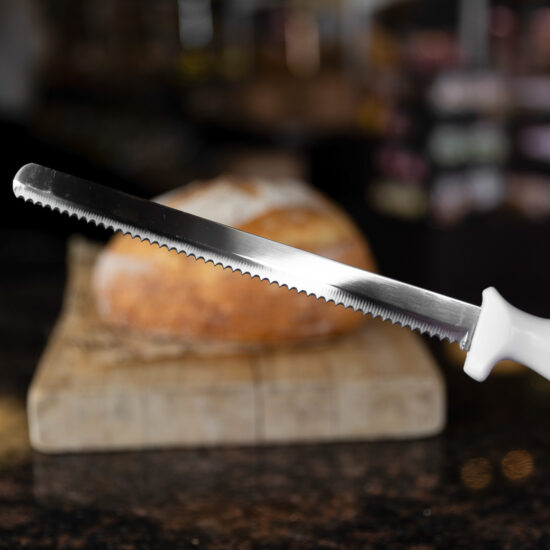 Knives 4 CRUST a baking company 1650px