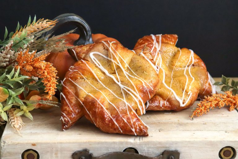 CRUST Bakery, Restaurant Fenton, MI CRUST a baking company