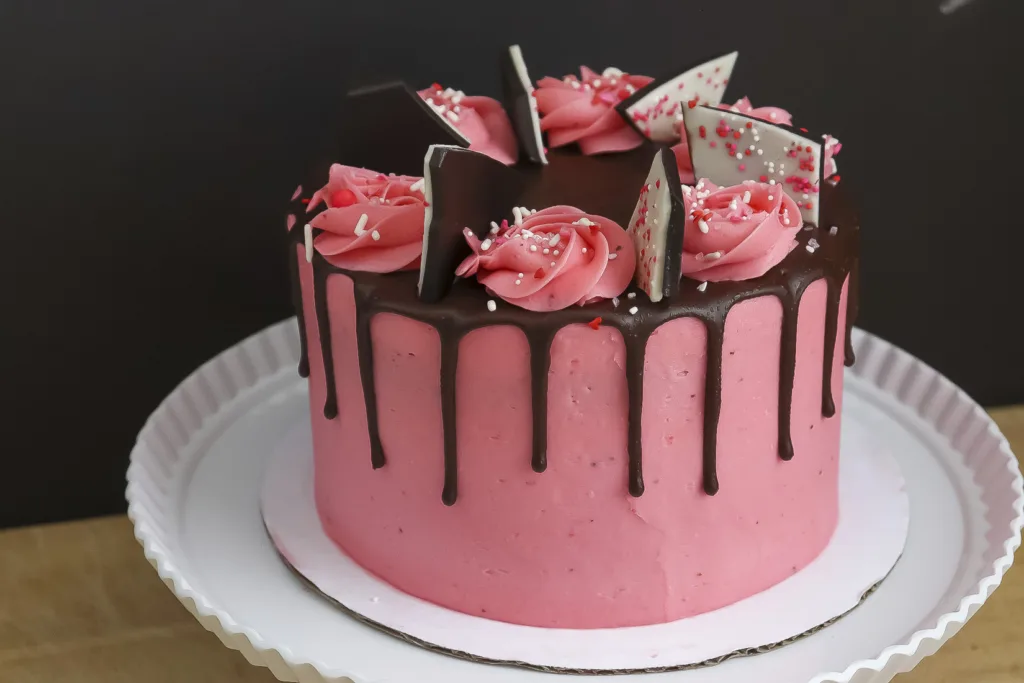 Chocolate Covered Strawberry Cake 1 CRUST a banking co fenton mi 1650px
