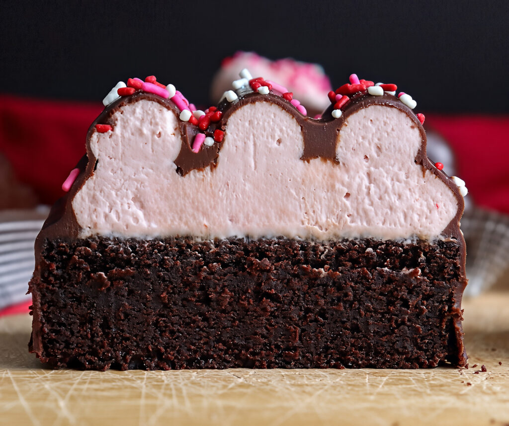 Strawberry Mini Wavy Cake