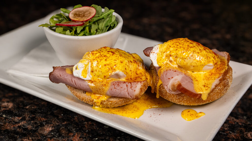 Classic Eggs Benedict Classic Eggs Benedict